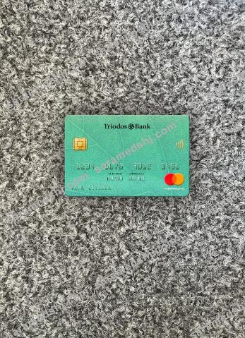 Netherlands Triodos Bank mastercard photolook front